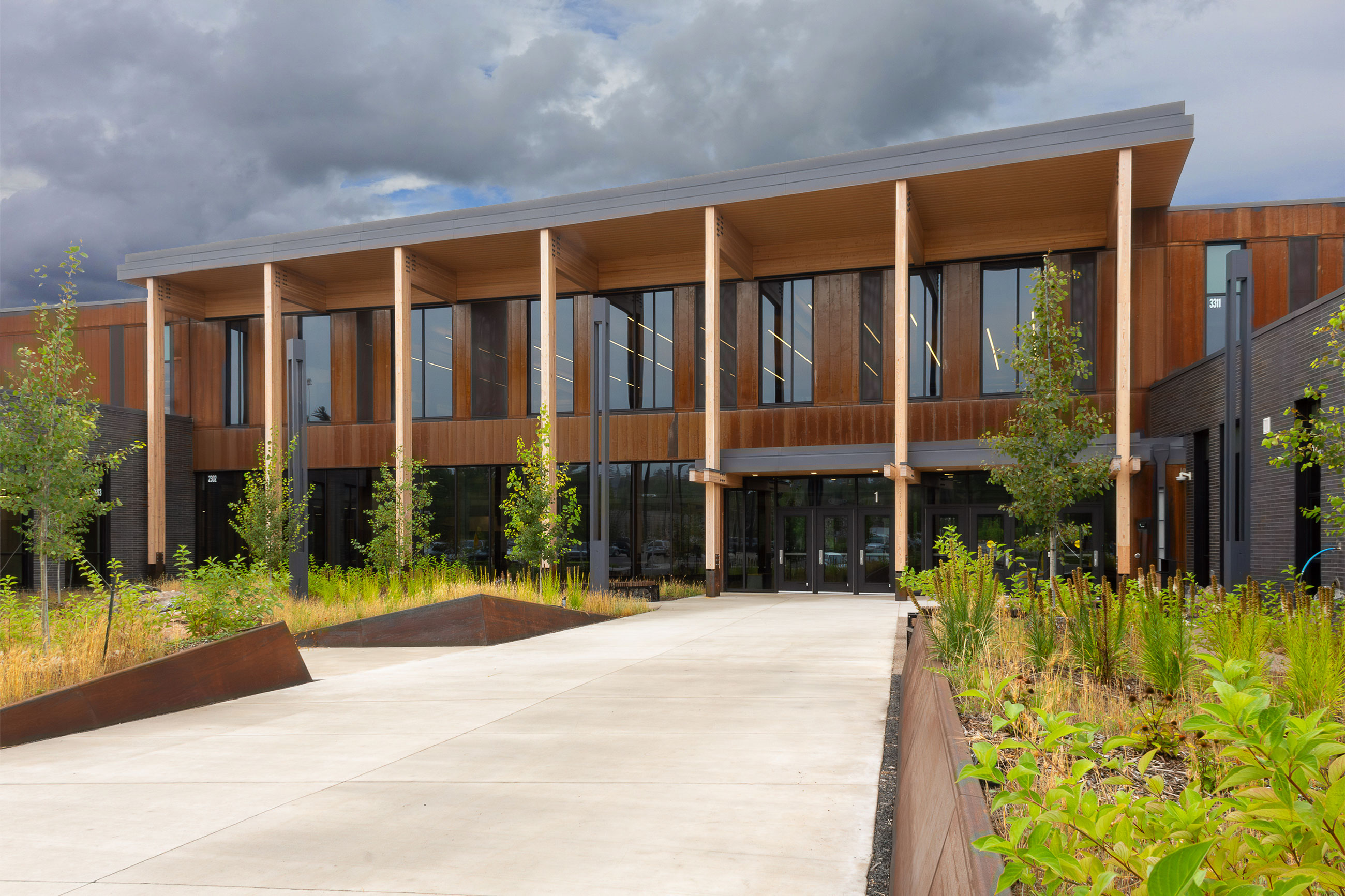 Rock Ridge High School: Moderne Holzarchitektur